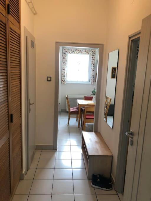 Awesome, 15 Mins To Center Apartament Budapeszt